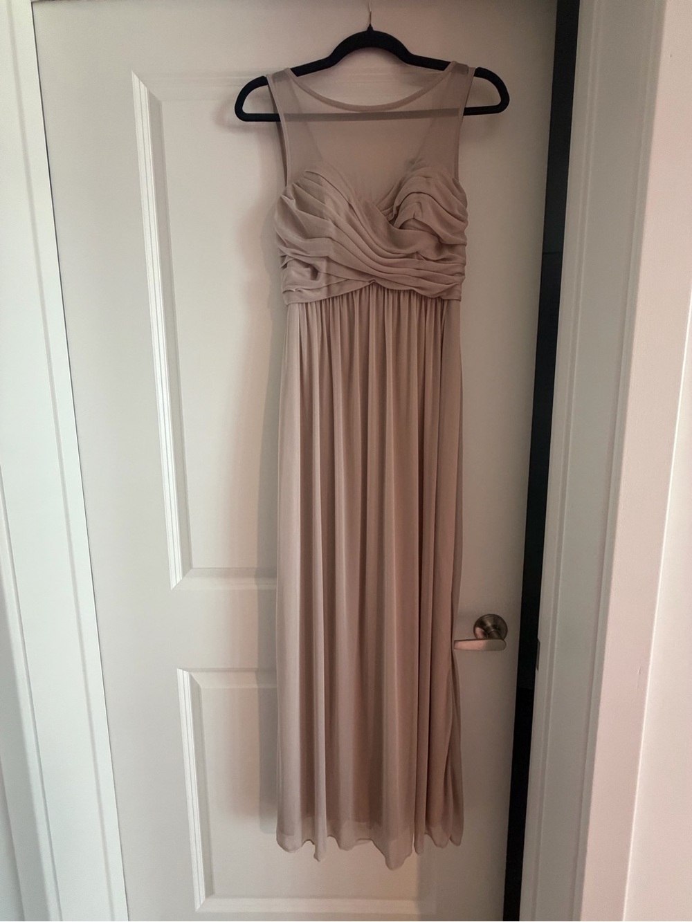 David’s Bridal‎ Elegant Sleeveless Chiffon Maxi Dress in Taupe size 4